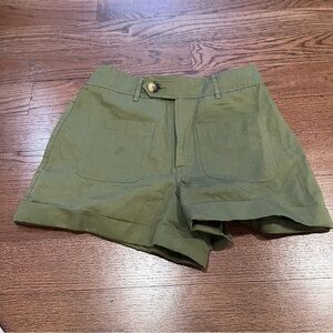 vineyard vines green shorts size 00